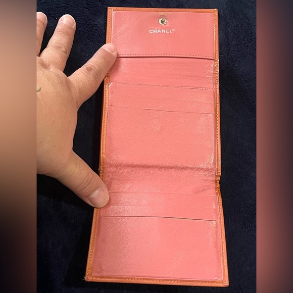 Chanel Vintage 2000-2002 Compact Wallet - Picture 6 of 15